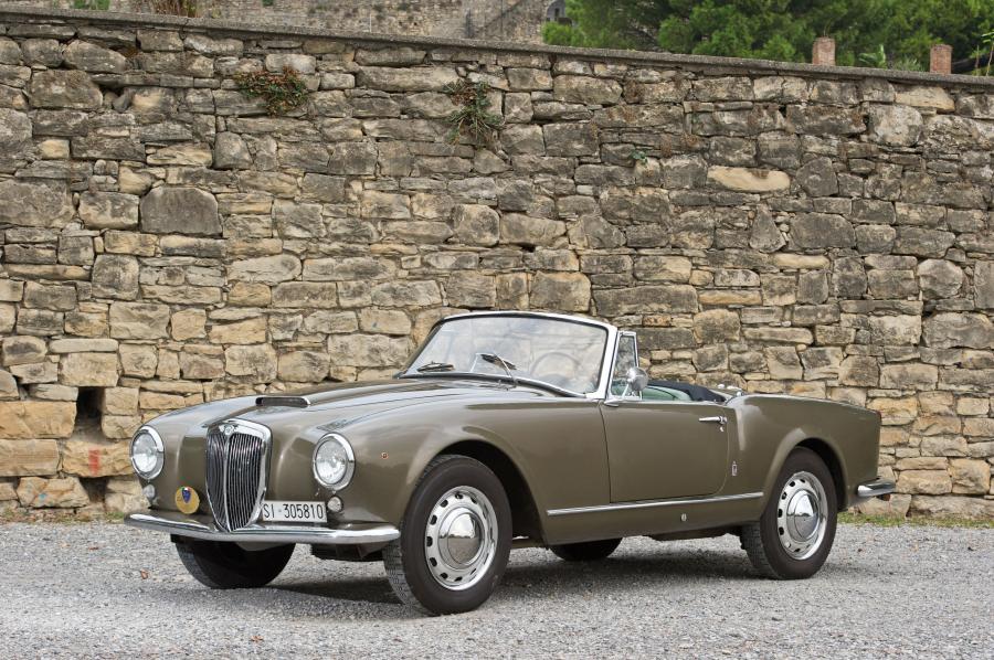  Lancia Aurelia B24S Convertible by Pinin Farina 1956 года  (фото 1 из 22)